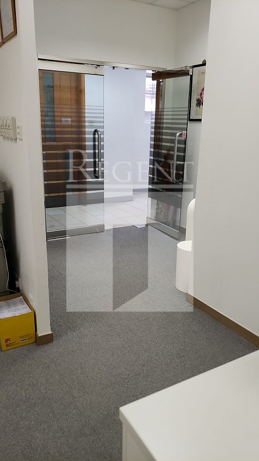 MANLEY TOWER (萬利中心)