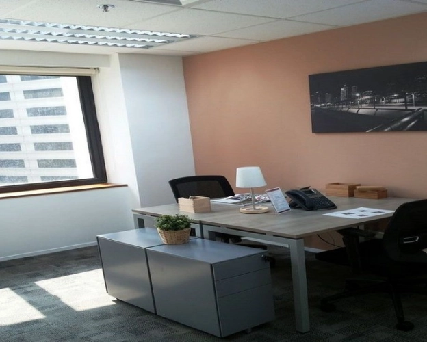 海港城 - 九倉電訊中心