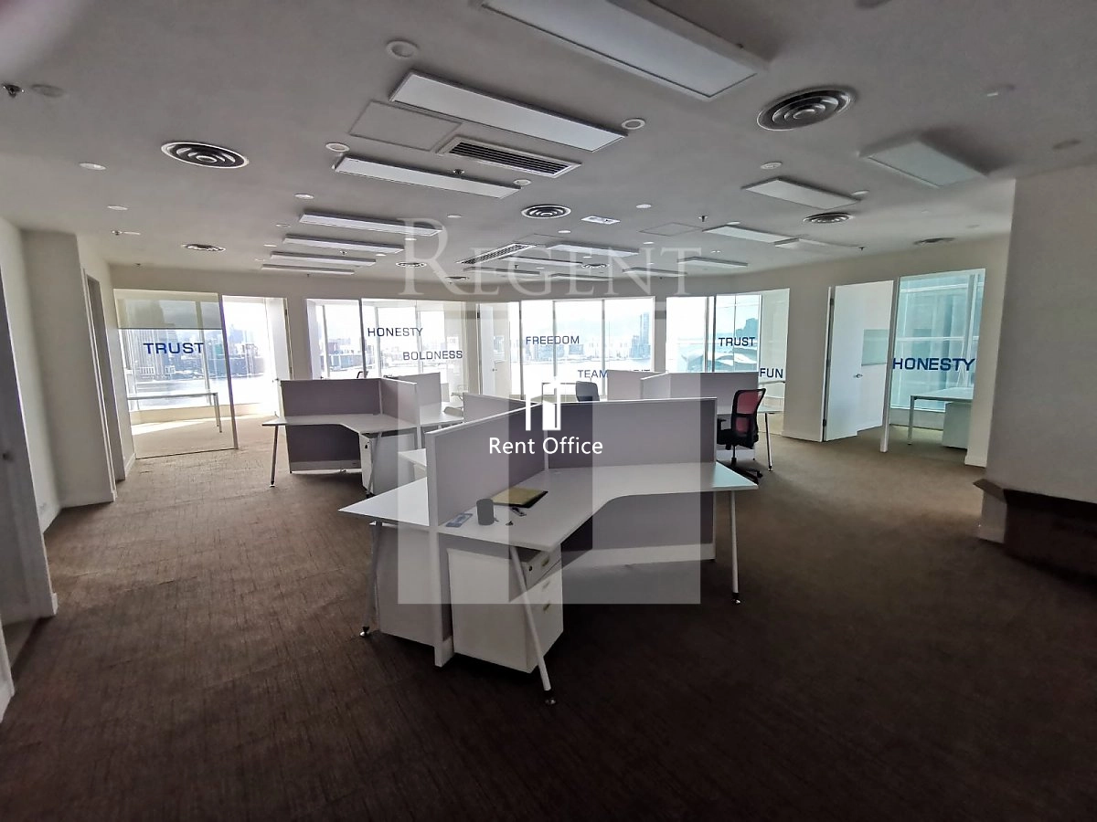 SINO PLAZA (信和廣場)