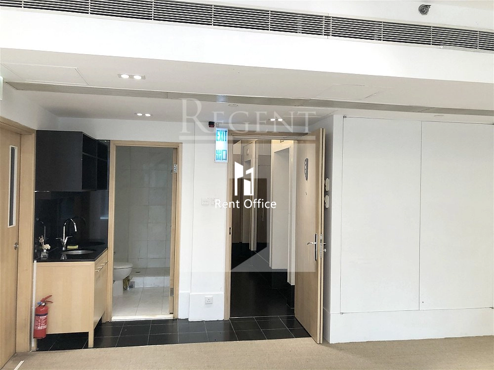 THE PLAZA -RGP021732