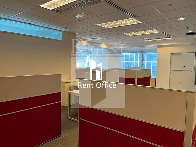 CENTRAL PLAZA (中環廣場)