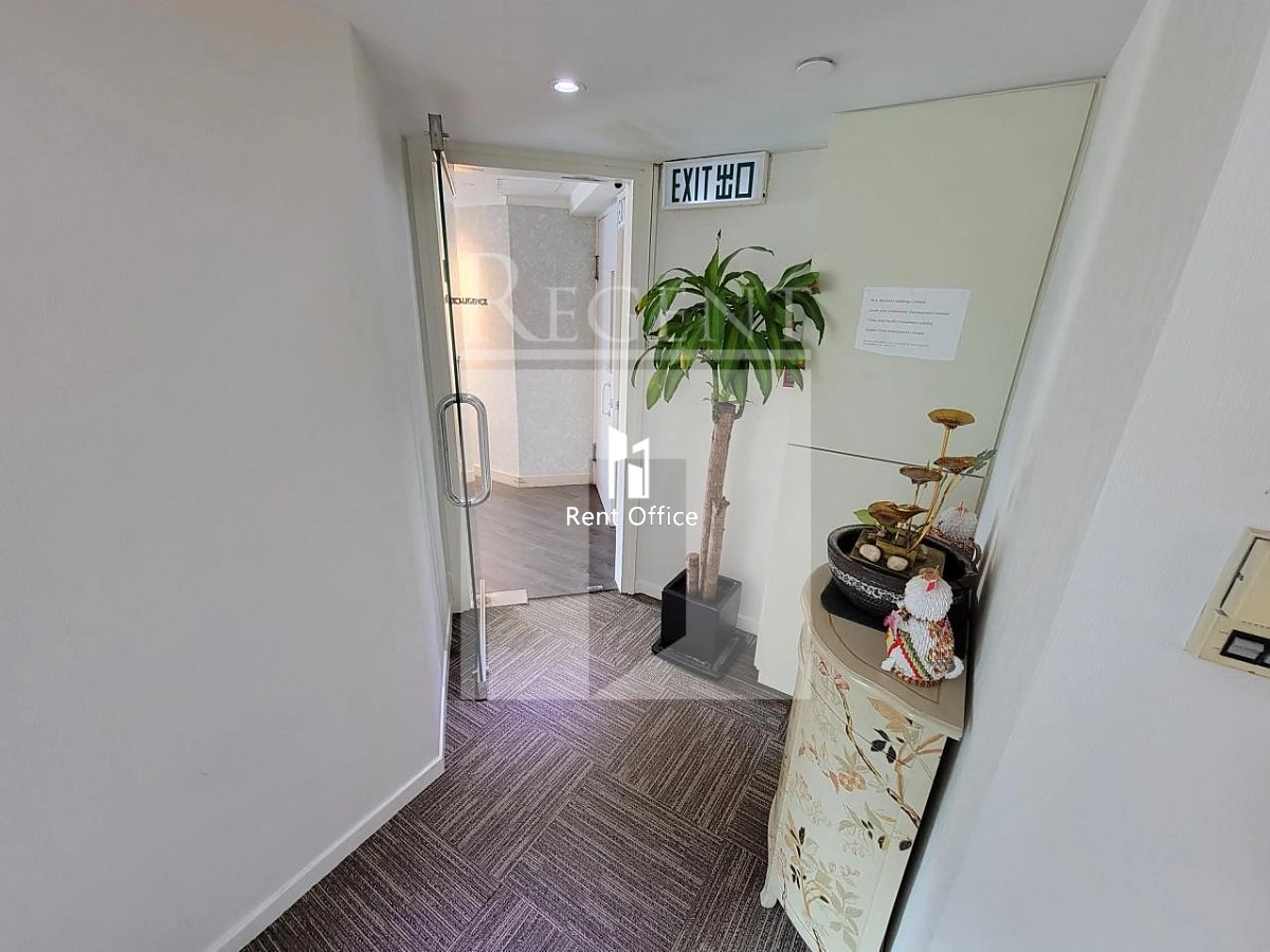 LAN KWAI FONG 1 (兰桂坊1号)-RGP025045