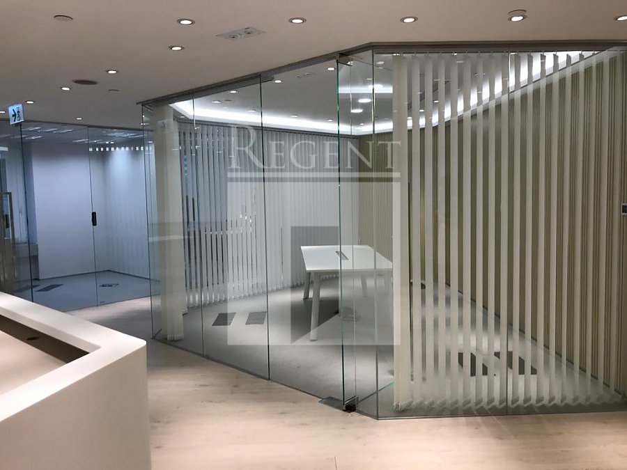 CENTER (中環中心)