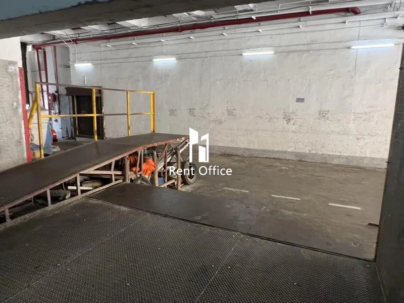 Raton Industrial Building