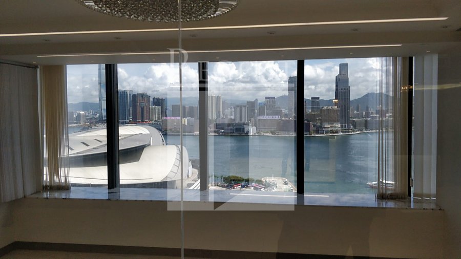 GREAT EAGLE CENTRE (鷹君中心)