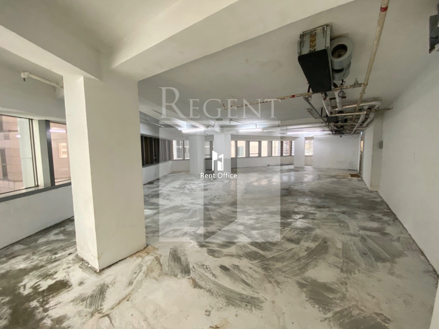 PLAZA 2000 (2000年廣場)