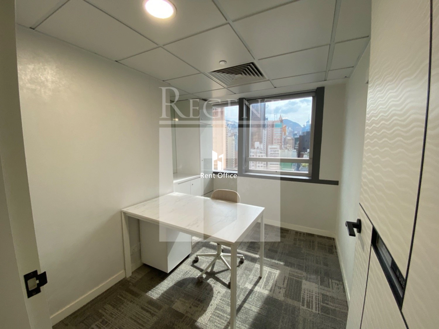 PLAZA 2000 (2000年广场)-C0599336