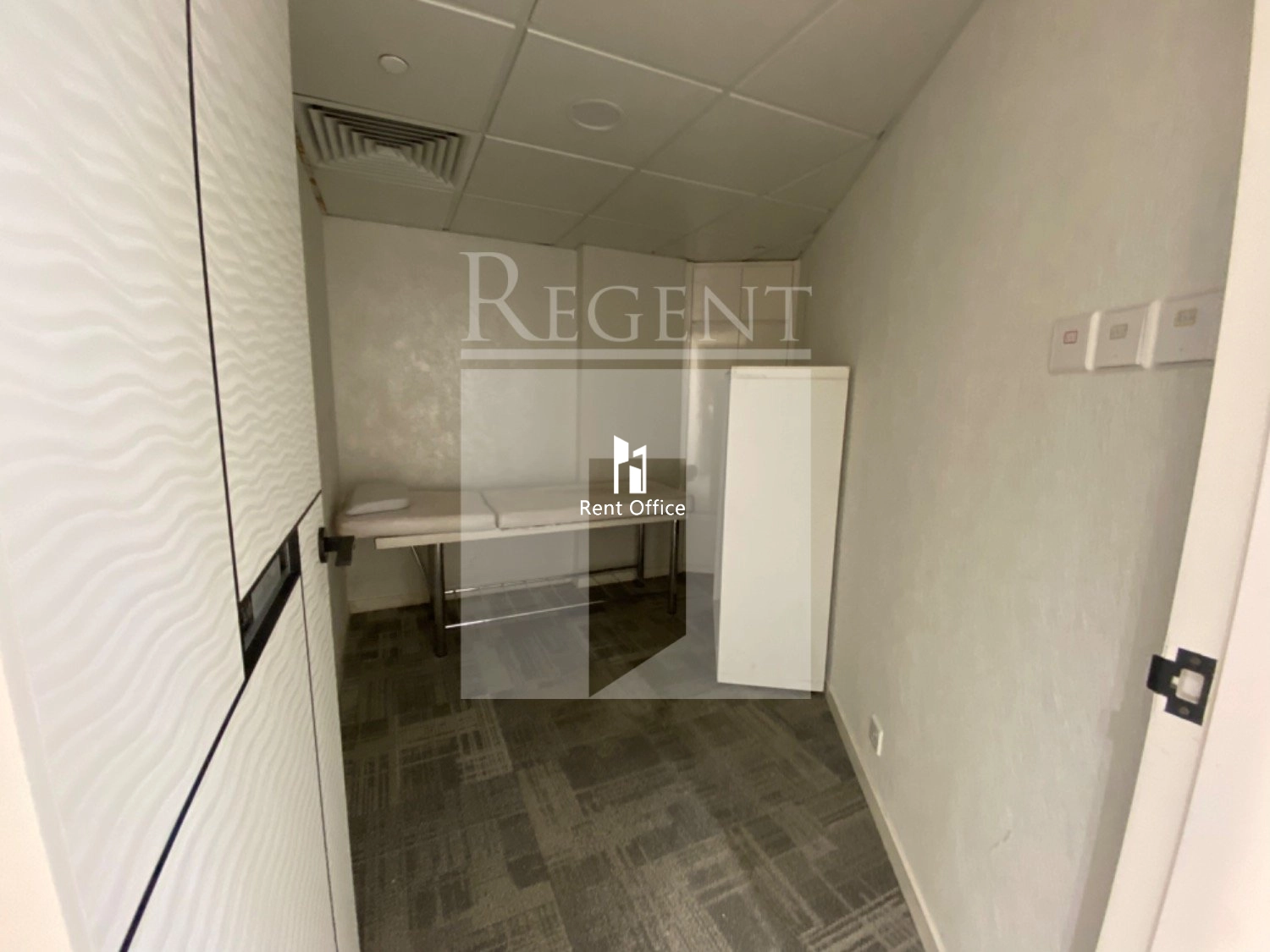 PLAZA 2000 (2000年广场)-C0599336