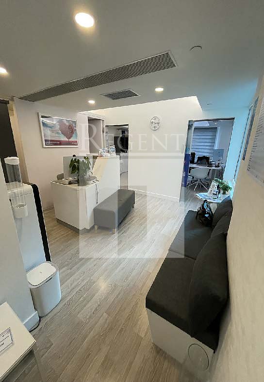 LAN KWAI FONG 1 (蘭桂坊1號)