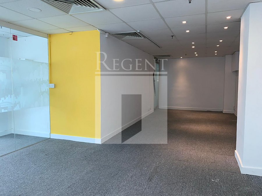 GLORY CENTRE (高荔商業中心)