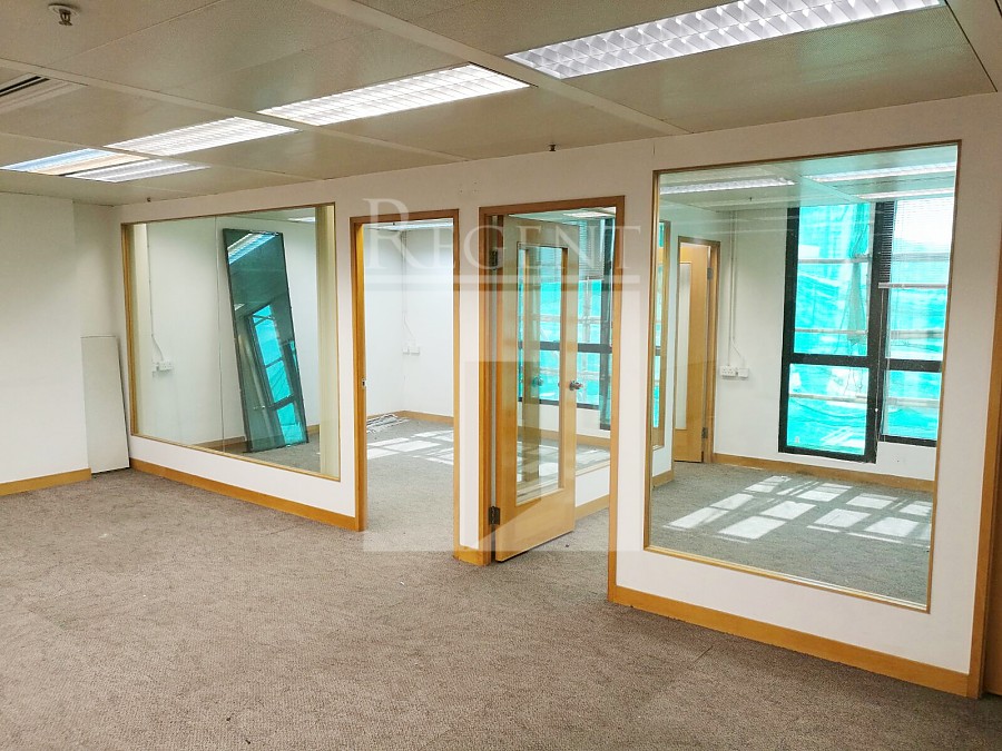 LU PLAZA (振萬廣場)