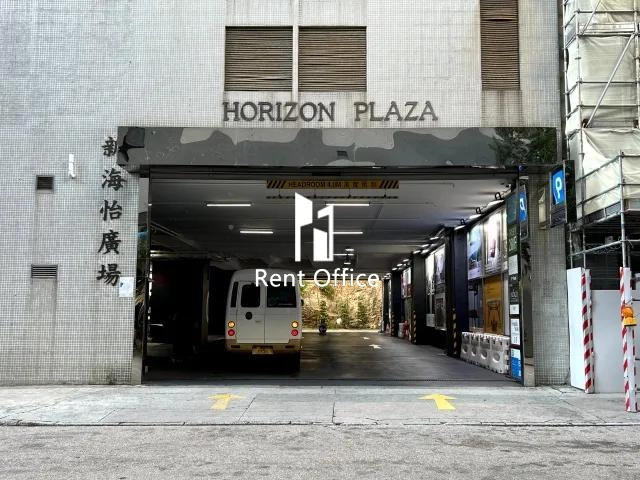 Horizon Plaza