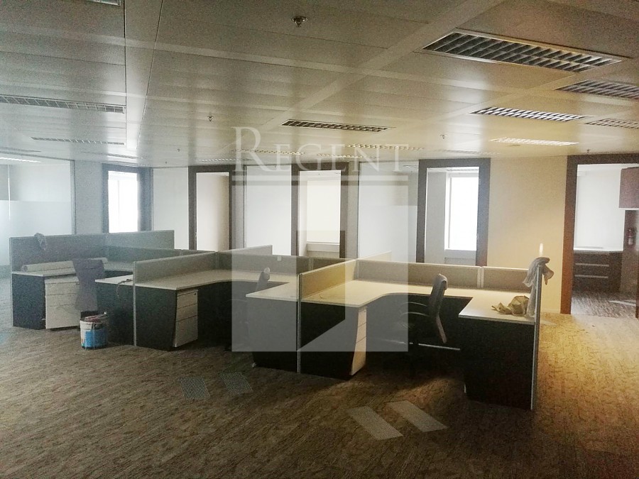 THE CENTER (中環中心)