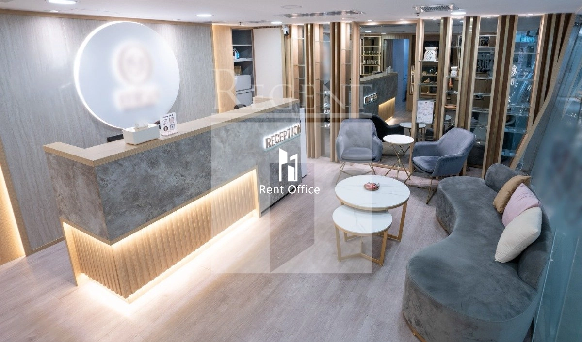 CARNARVON PLAZA (加拿芬廣場)