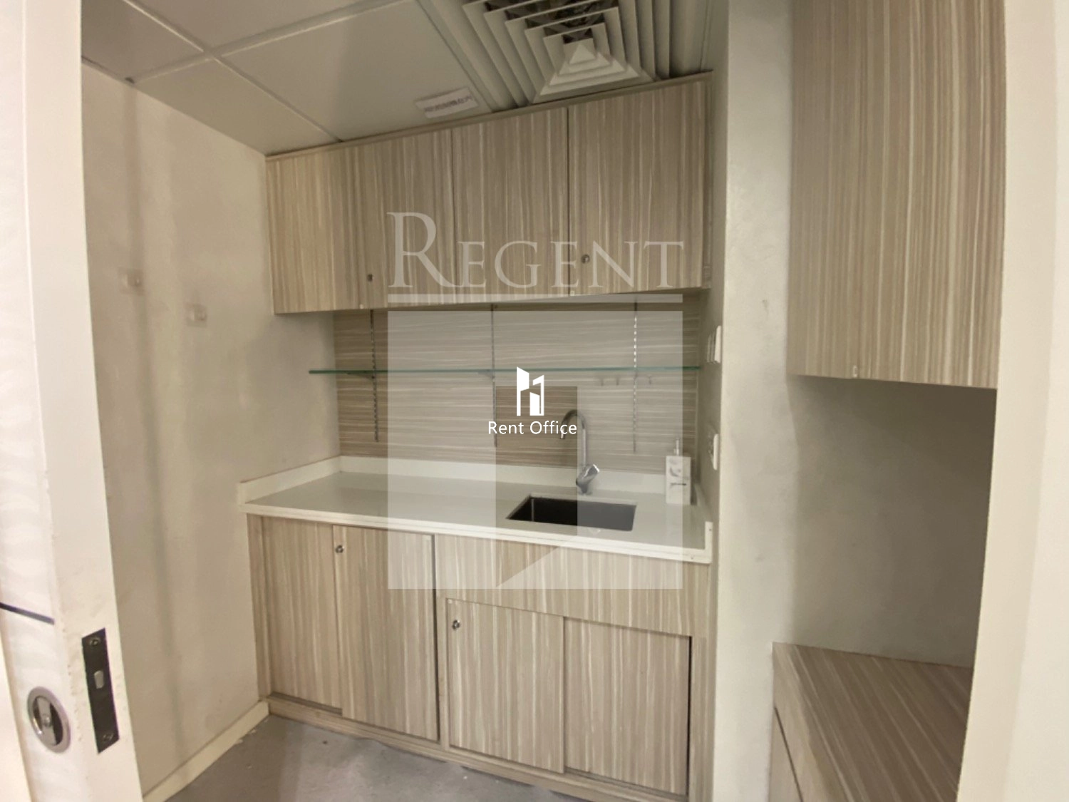 PLAZA 2000 (2000年广场)-C0599336