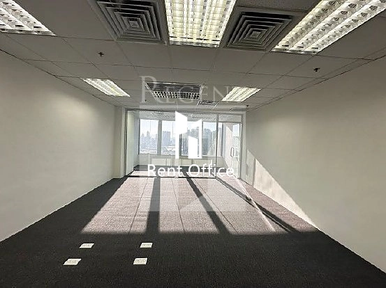 SKYLINE TOWER (宏天廣場)