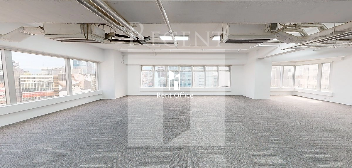 UNIVERSAL TRADE CENTRE (環貿中心)