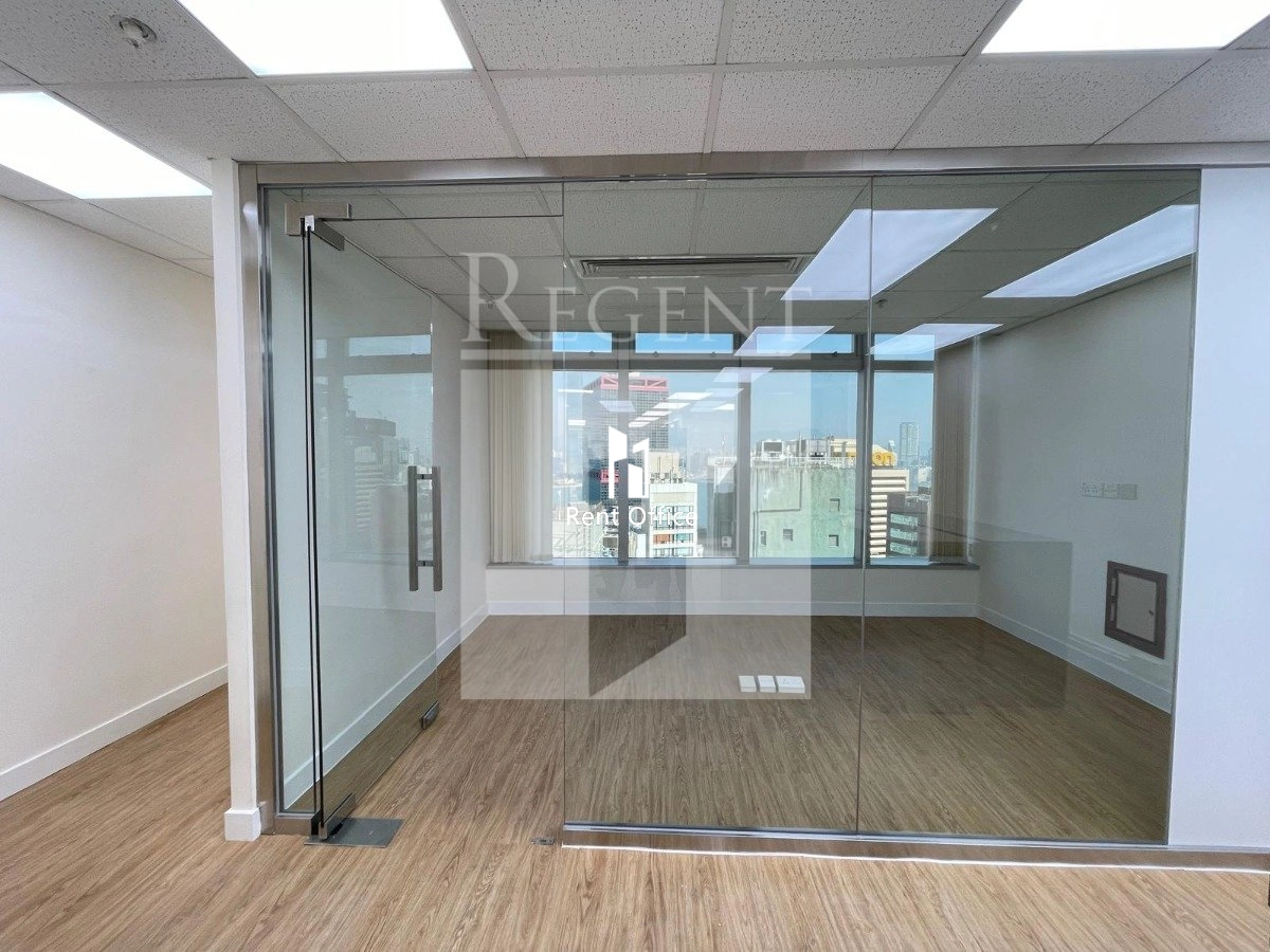 THE CHELSEA -RGP031975