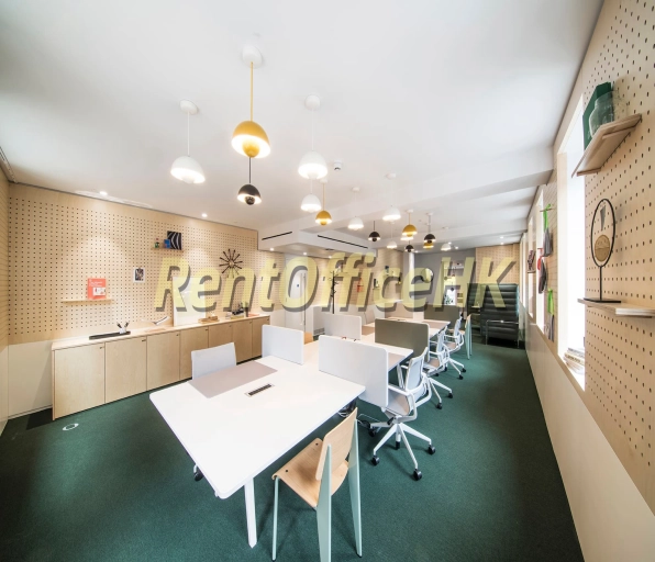 菲茨羅維亞-英國務式辦公室