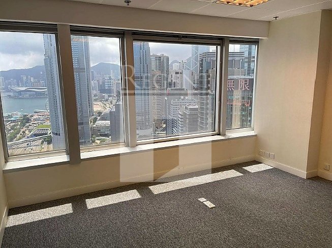 SHUN TAK CENTRE (CHINA MERCHANTS TOWER) (信德中心 招商局大廈)