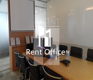 QUEEN'S ROAD C 8 (皇后大道中8號)