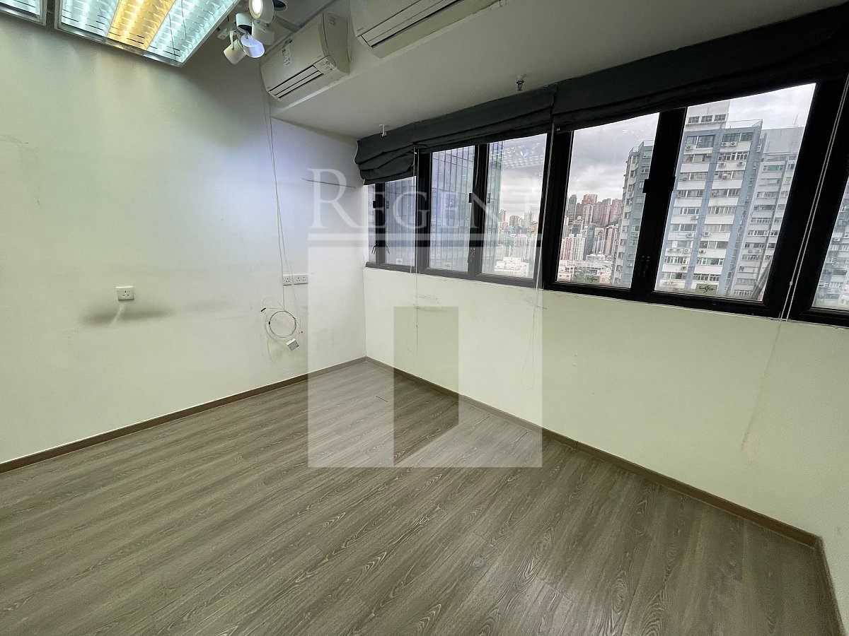 UNITED SUCCESS COMMERCIAL CENTRE (聯成商業中心)