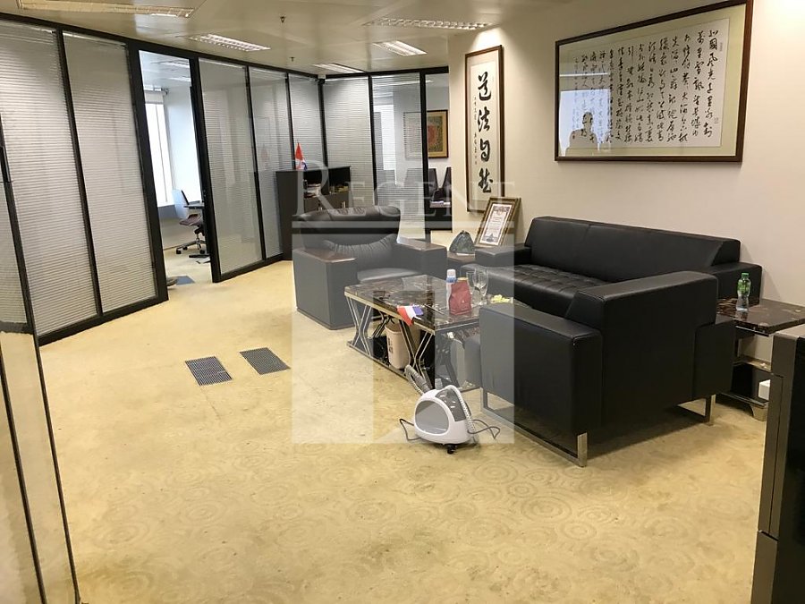 CENTER (中環中心)