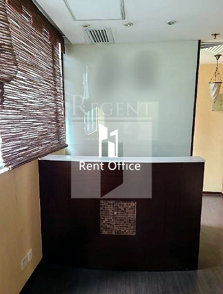 FEE TAT COMMERCIAL CENTRE (飛達商業中心)