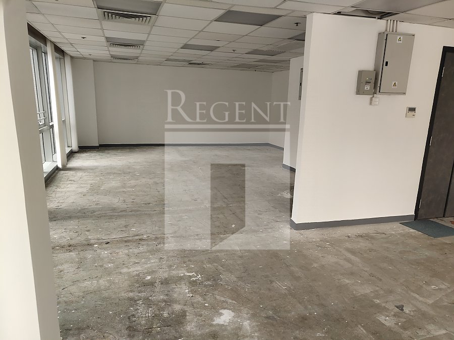 135 BONHAM STREETRAND TRADE CENTRE (文咸東街135商業中心)