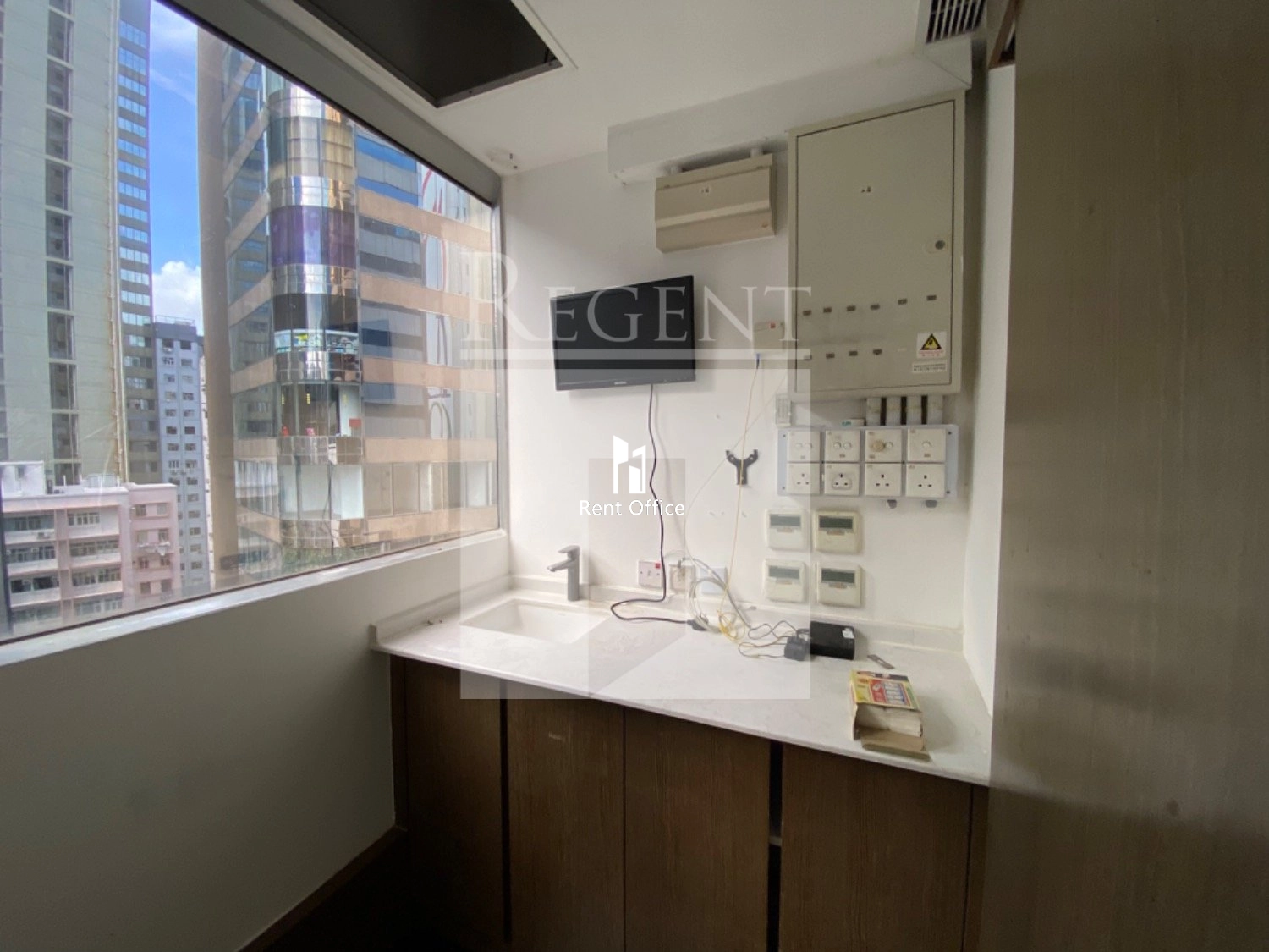 SHUN HEI CAUSEWAY BAY CENTRE (顺禧铜锣湾中心)-C0599337