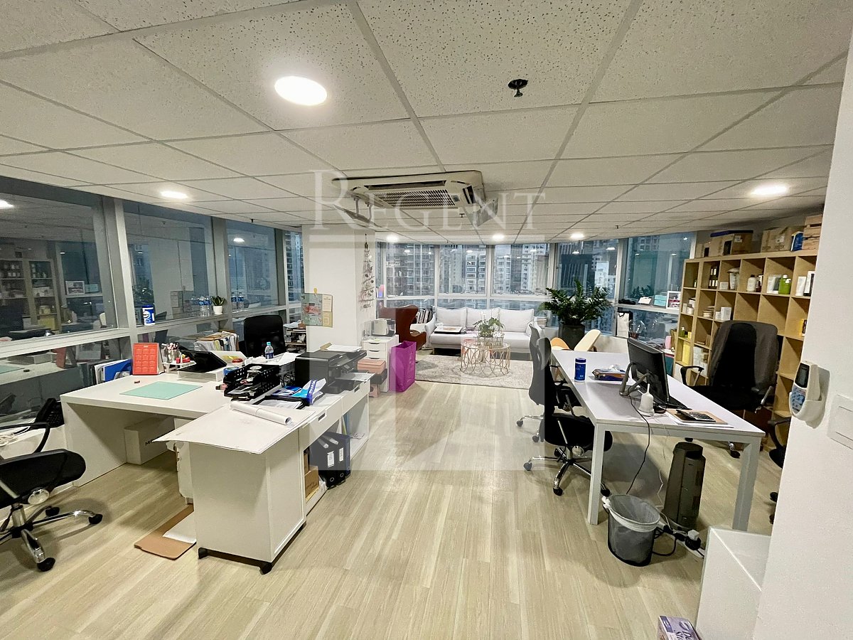 BAYFIELD BUILDING (彰顯大廈)