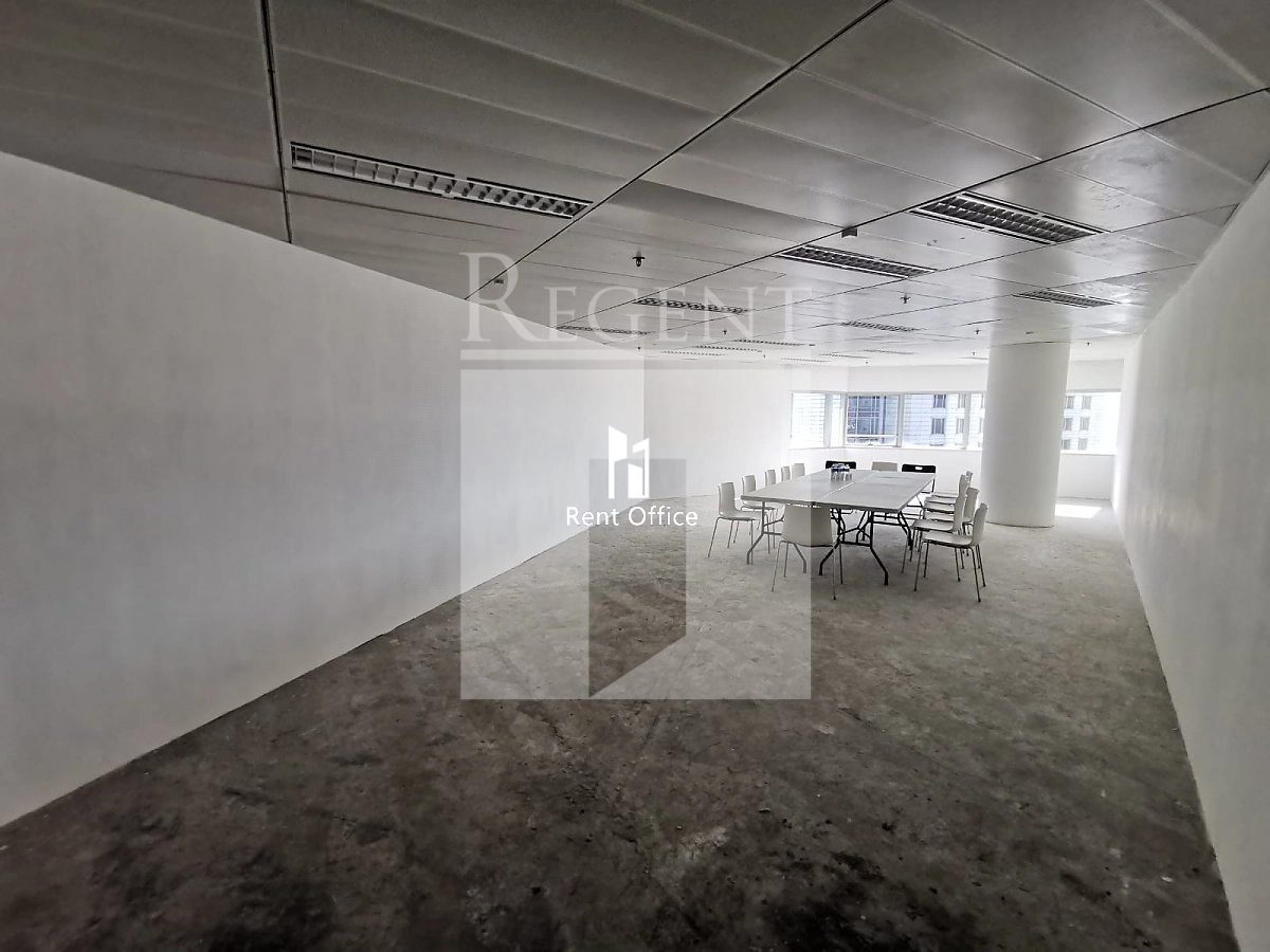 NATHAN ROAD 26 (彌敦道26號)