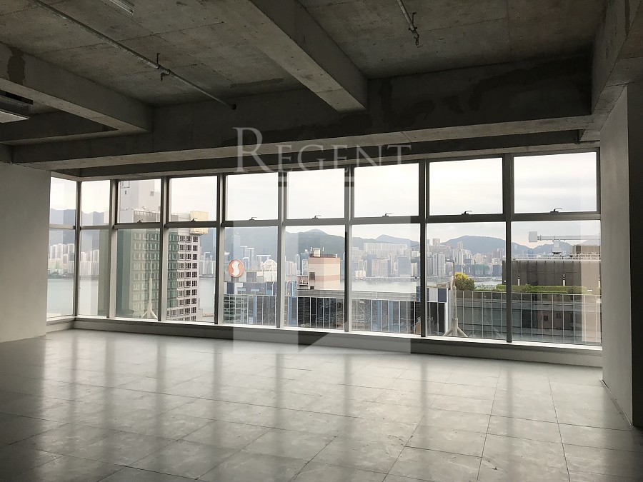 MONTERY PLAZA (萬泰利廣場)