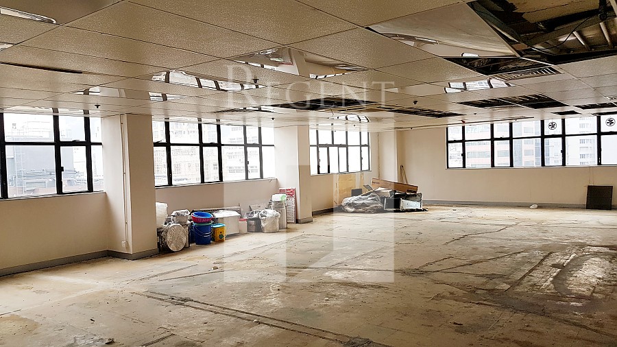 LEE WEST COMMERCIAL BUILDING (利威商業大廈)