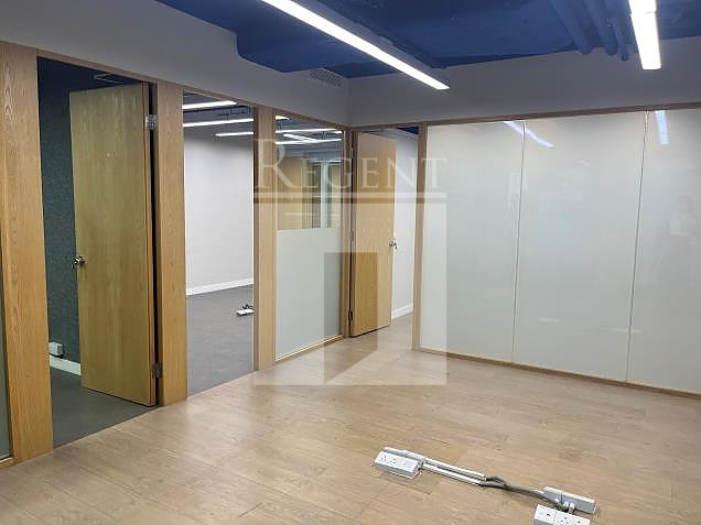 CHINACHEM LEIGHTON PLAZA (華懋禮頓廣場)