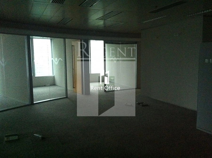 QUEEN'S ROAD C 8 (皇后大道中8號)-RGP6182444